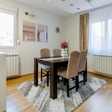 Apartment Apartman Shine Belgrade