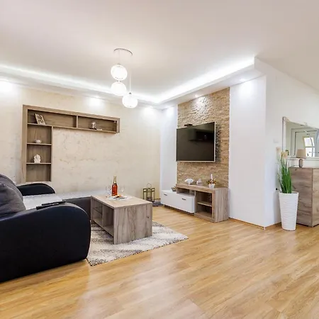 Apartman Shine Apartment