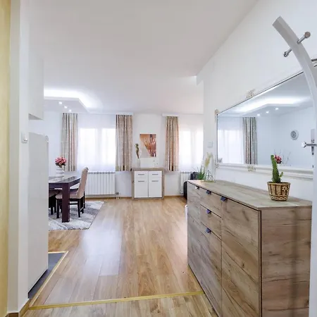 Apartman Shine Apartment Belgrade